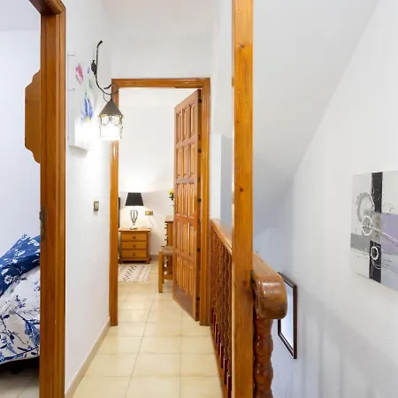 Comfy Altemar-1 By Interhome بلايا ذي لاس أميريكاس